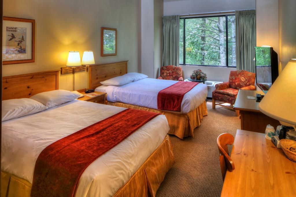 Unicoi State Park & Lodge Helen Room photo